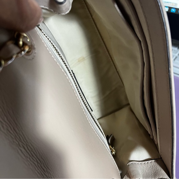 TORY BURCH SAVANNAH CONVERTIBLE SHOULDER BAG BEIGE - Picture 12 of 13